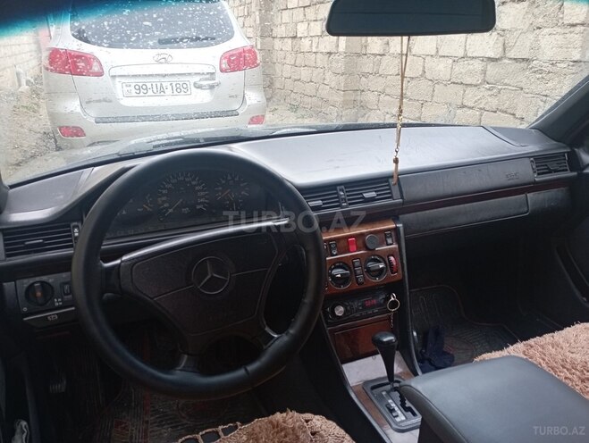 Mercedes E 300 1995, 277,456 km - 3.0 l - Bakı