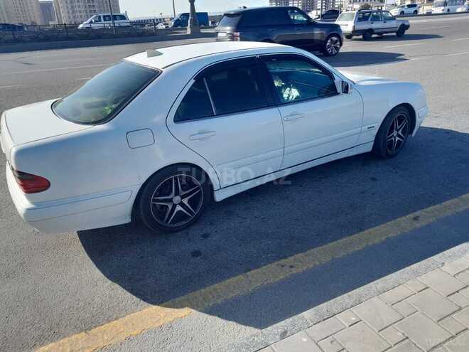 Mercedes E 270 1999, 363,000 km - 2.7 l - Bakı