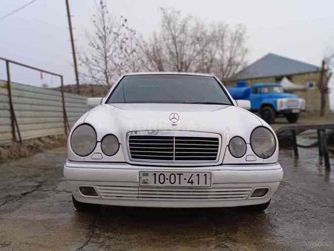 Mercedes E 220 1998, 616,179 km - 2.2 l - Tovuz