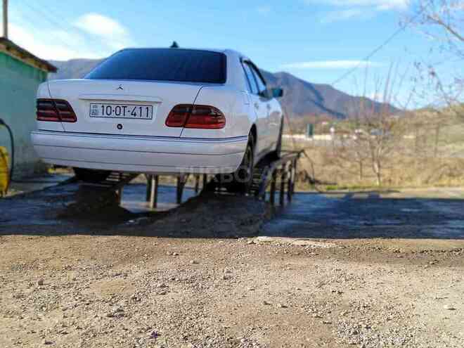 Mercedes E 220 1998, 616,179 km - 2.2 l - Tovuz