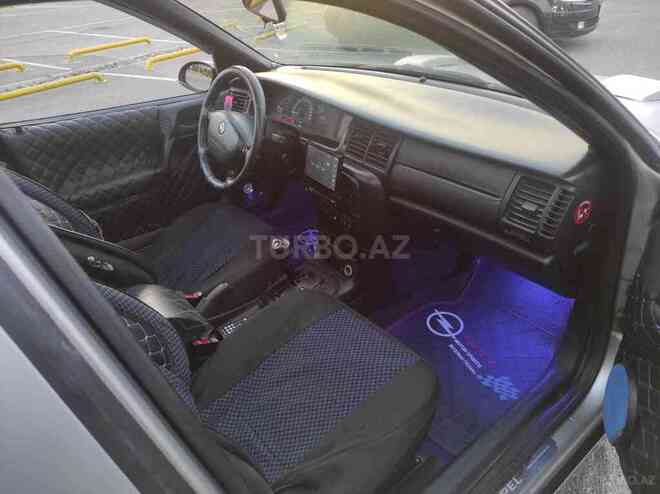 Opel Vectra 1997, 320,000 km - 2.0 л - Bakı