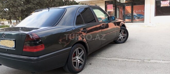 Mercedes C 220 1996, 326,580 km - 2.2 l - Sumqayıt