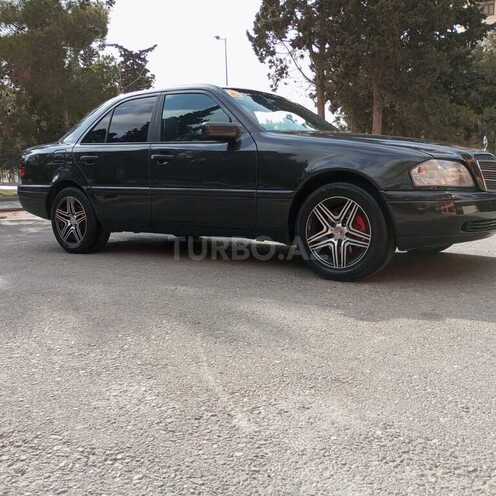 Mercedes C 220 1996, 326,580 km - 2.2 l - Sumqayıt