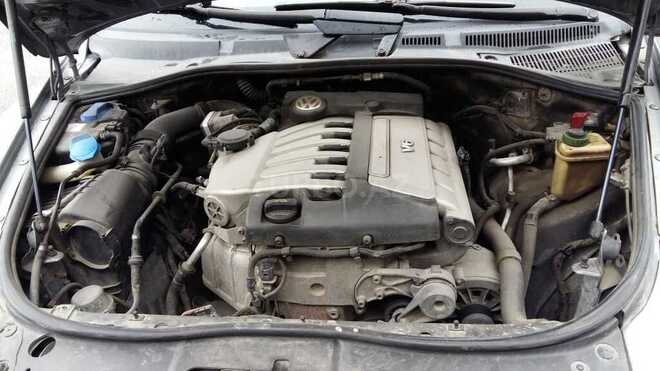 Volkswagen Touareg 2003, 210,000 km - 3.2 л - Bakı