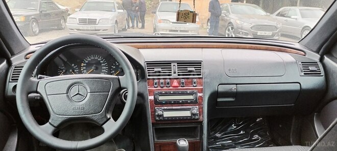 Mercedes C 240 1997, 289,000 km - 2.4 l - Bərdə