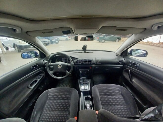 Volkswagen Passat 2002, 235,800 km - 1.8 l - Gəncə