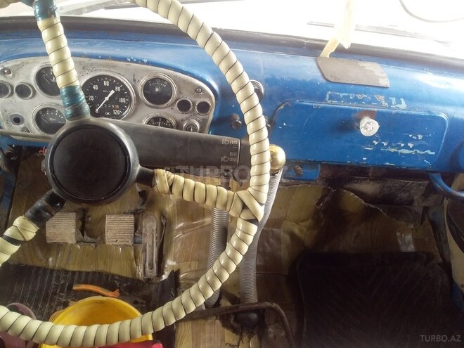 GAZ  1987, 2,568,800 km - 4.4 l - Şirvan