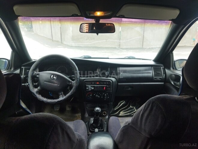Opel Vectra 1998, 120,000 km - 1.6 l - Bakı