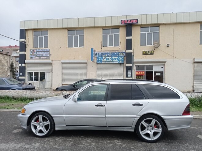 Mercedes C 220 1999, 370,000 km - 2.2 l - Sumqayıt