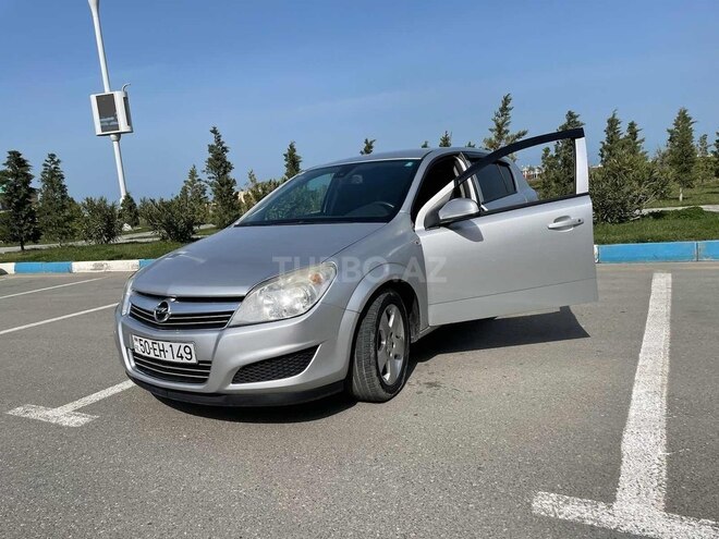 Opel Astra 2009, 200,000 km - 1.4 л - Sumqayıt