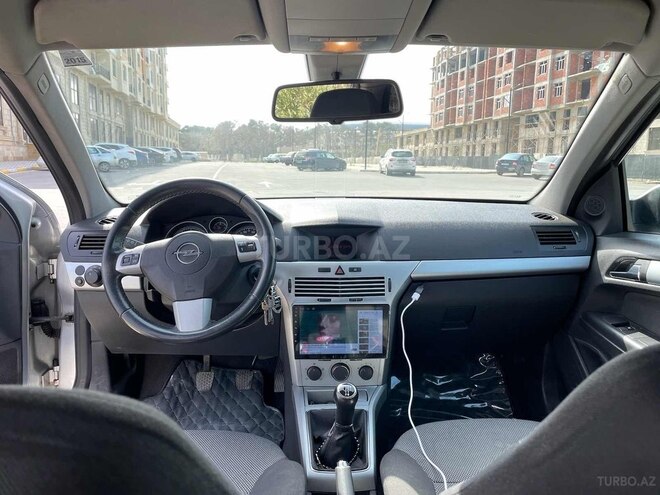 Opel Astra 2009, 200,000 km - 1.4 л - Sumqayıt