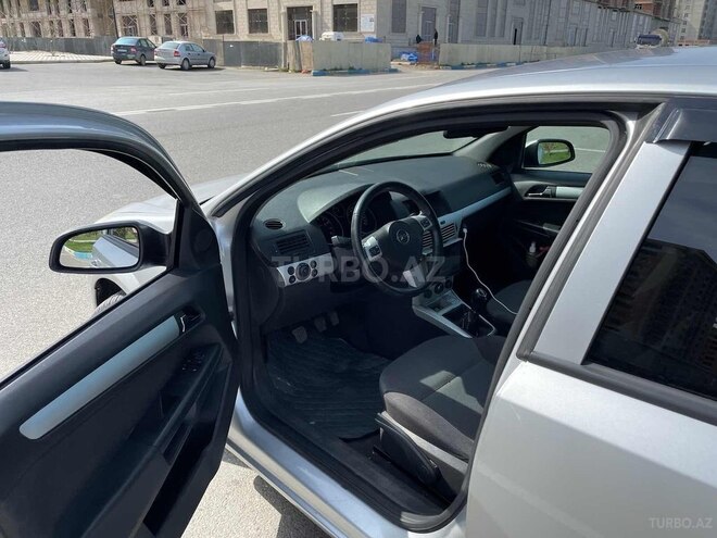Opel Astra 2009, 200,000 km - 1.4 л - Sumqayıt