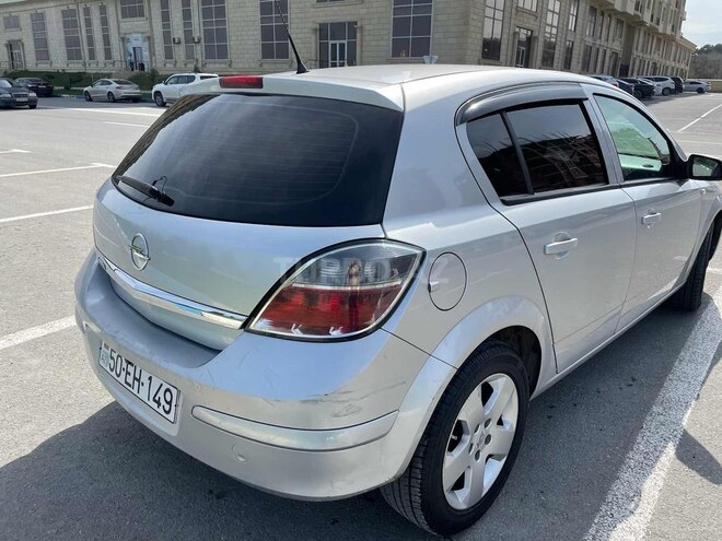 Opel Astra 2009, 200,000 km - 1.4 л - Sumqayıt