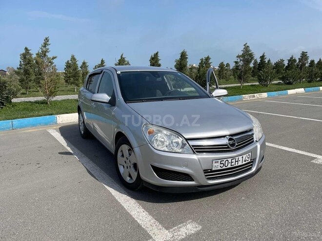 Opel Astra 2009, 200,000 km - 1.4 л - Sumqayıt
