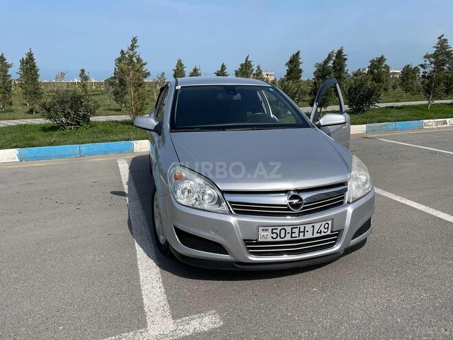 Opel Astra 2009, 200,000 km - 1.4 л - Sumqayıt
