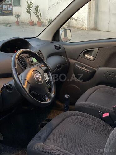 Toyota Yaris 2005, 180,000 km - 1.3 l - Bakı