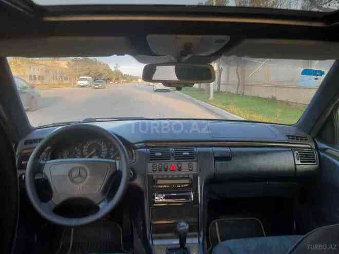 Mercedes E 230 1996, 398,556 km - 2.3 l - Sumqayıt
