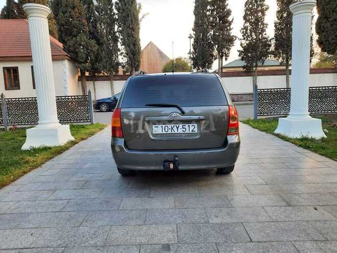 Toyota Corolla 2006, 242,000 km - 1.4 l - Şəmkir