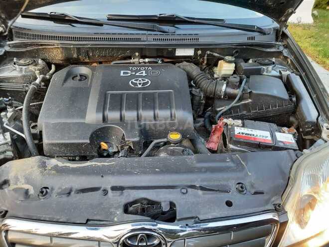 Toyota Corolla 2006, 242,000 km - 1.4 l - Şəmkir