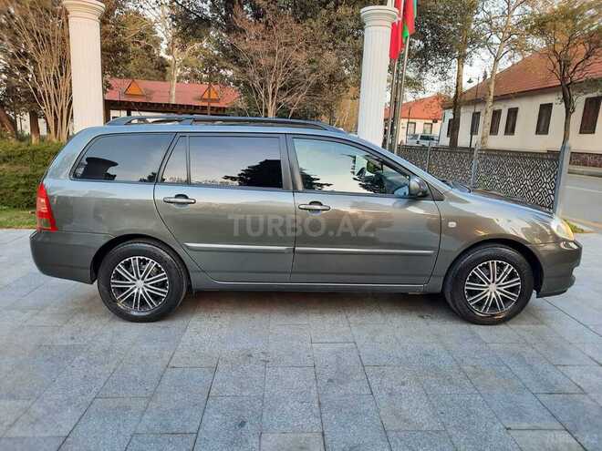 Toyota Corolla 2006, 242,000 km - 1.4 l - Şəmkir
