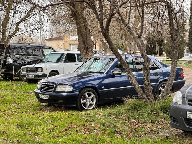 Mercedes C 240 1998, 350,000 km - 2.4 л - Salyan