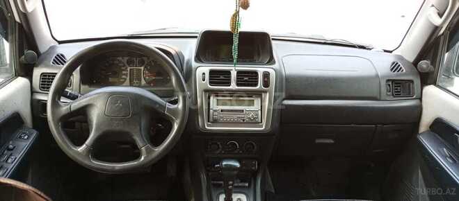 Mitsubishi Pajero io 2002, 223,561 km - 2.0 л - Sumqayıt