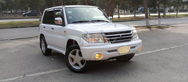 Mitsubishi Pajero io 2002, 223,561 km - 2.0 л - Sumqayıt