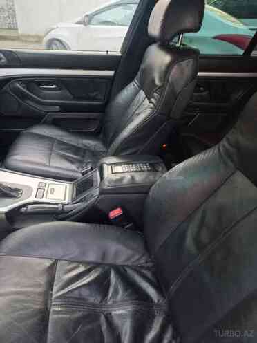 BMW 528 1998, 320,999 km - 2.8 l - Bakı