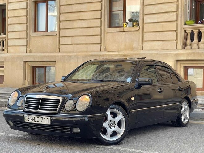 Mercedes E 320 1999, 211,859 km - 3.2 l - Sumqayıt