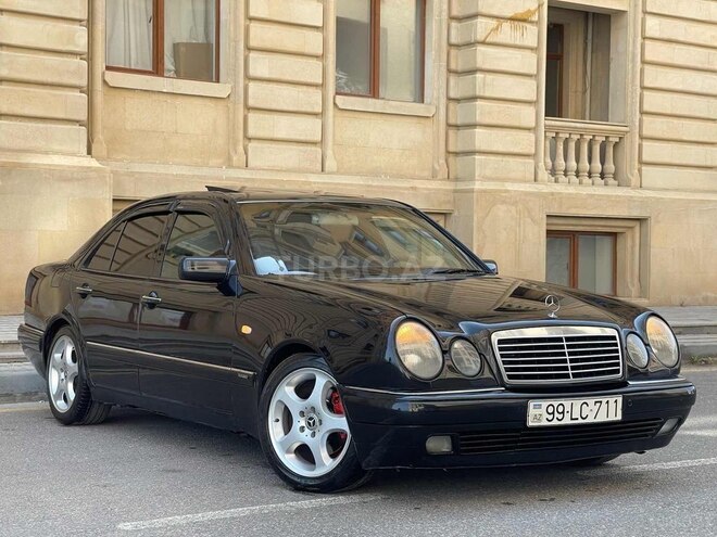 Mercedes E 320 1999, 211,859 km - 3.2 l - Sumqayıt