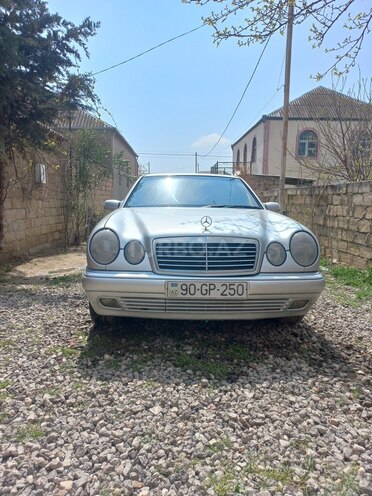 Mercedes E 220 1996, 458,920 km - 2.2 l - Sumqayıt