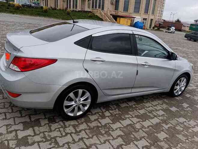 Hyundai Accent 2012, 180,000 km - 1.6 l - Bakı