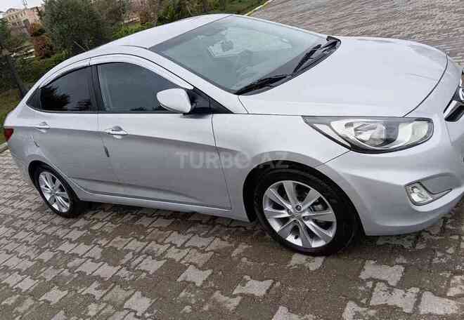 Hyundai Accent 2012, 180,000 km - 1.6 l - Bakı
