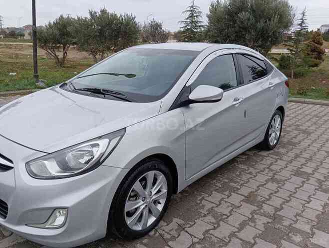 Hyundai Accent 2012, 180,000 km - 1.6 l - Bakı