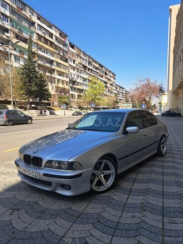 BMW 523 1999, 325,806 km - 2.5 l - Bakı