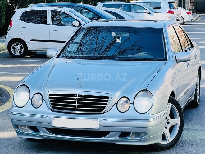 Mercedes E 320 2001, 235,302 km - 3.2 l - Gəncə