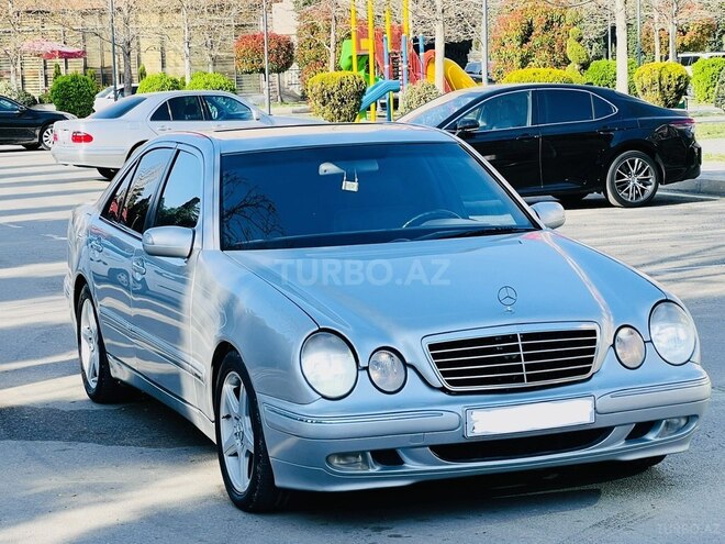 Mercedes E 320 2001, 235,302 km - 3.2 l - Gəncə
