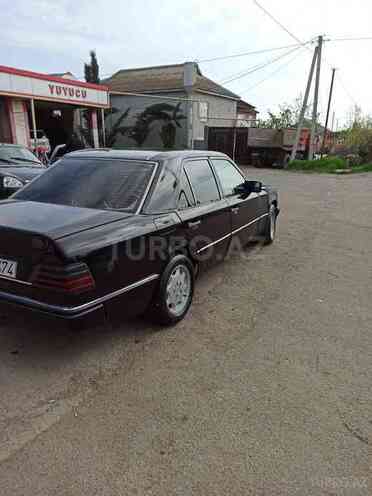 Mercedes E 220 1991, 387,000 km - 2.2 l - Cəlilabad