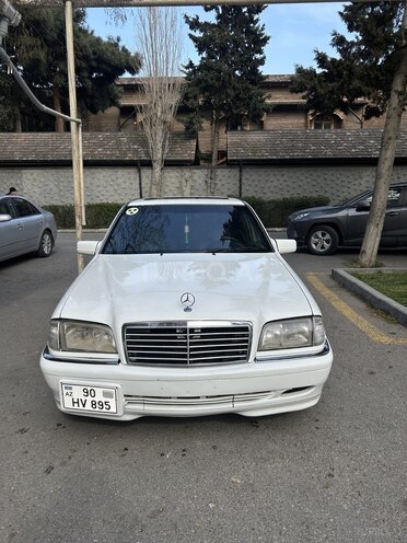 Mercedes E 230 1997, 370,244 km - 2.3 l - Bakı