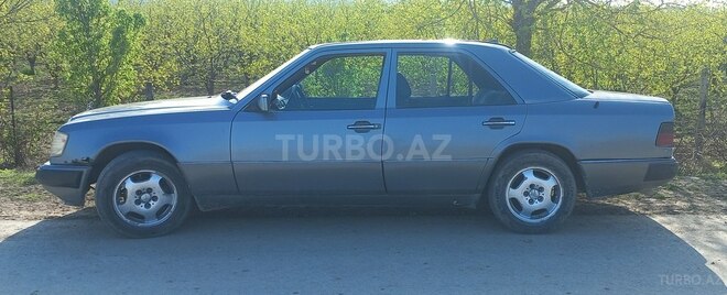 Mercedes E 250 1989, 400,000 km - 2.5 l - Gəncə