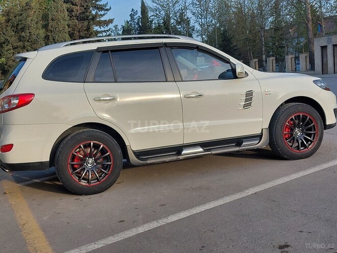 Hyundai Santa Fe 2010, 179,000 km - 2.0 л - Yevlax