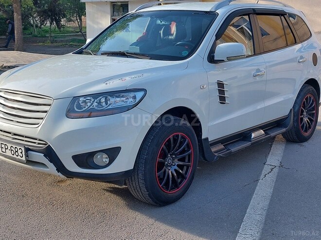 Hyundai Santa Fe 2010, 179,000 km - 2.0 л - Yevlax