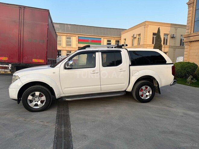 Nissan Navara 2014, 390,000 km - 2.5 л - Sumqayıt