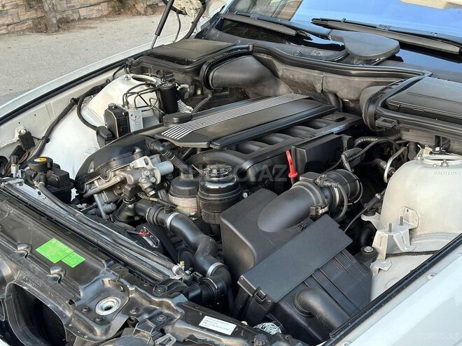 BMW 525 2001, 187,000 km - 2.5 л - Bakı