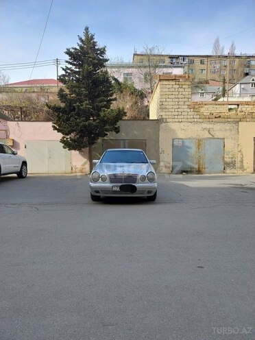 Mercedes E 220 1997, 445,000 km - 2.2 l - Bakı