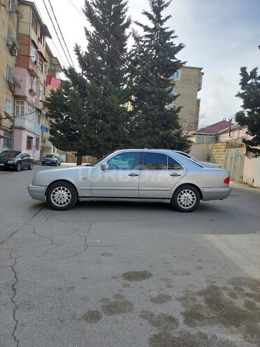Mercedes E 220 1997, 445,000 km - 2.2 l - Bakı