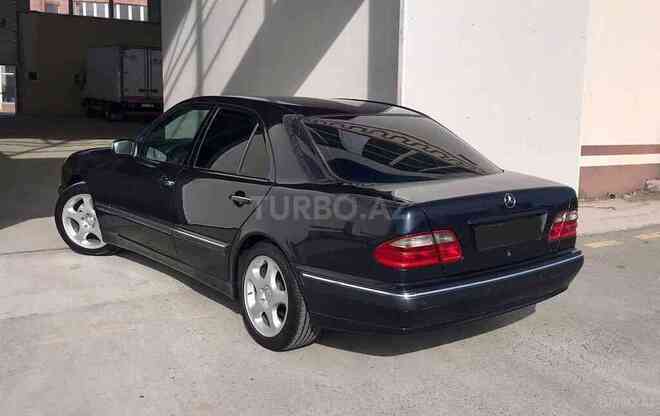 Mercedes E 240 2000, 264,300 km - 2.4 l - Gəncə