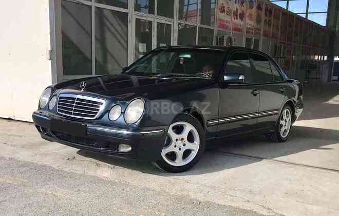 Mercedes E 240 2000, 264,300 km - 2.4 l - Gəncə