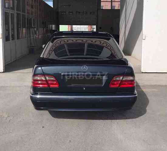 Mercedes E 240 2000, 264,300 km - 2.4 l - Gəncə