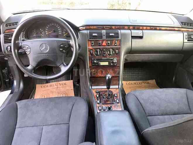 Mercedes E 240 2000, 264,300 km - 2.4 l - Gəncə